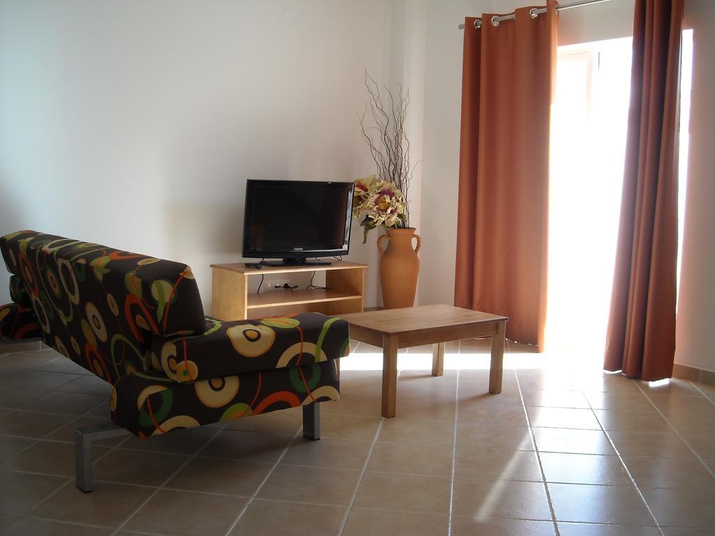 Smy Santa Eulalia Algarve Aparthotel Albufeira Phòng bức ảnh
